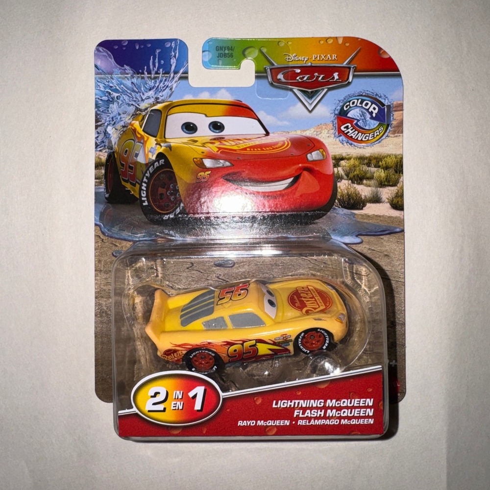 Disney Pixar Cars Color Changers Lightning McQueen Yellow Red GNY94 1:55 Scale